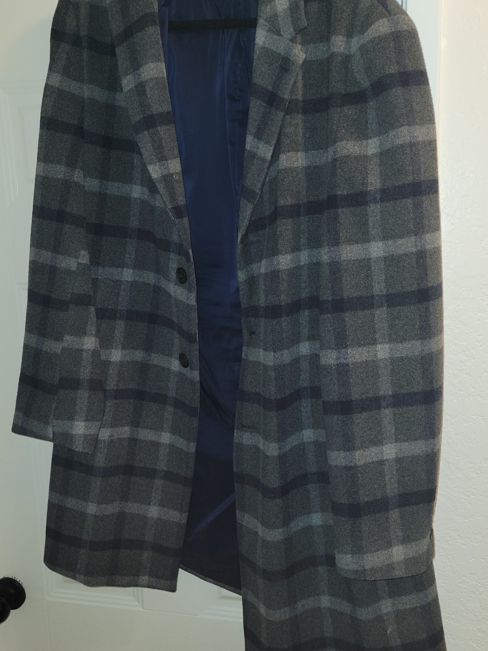 Tommy Hilfiger Gray and Navy Plaid Sport Coat